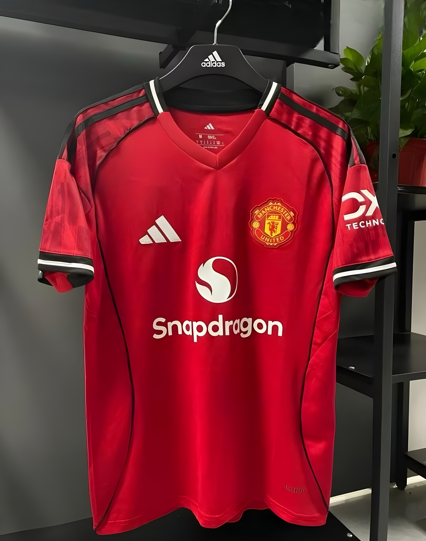 Manchester United Home Kit 2025-26 (Player Version)